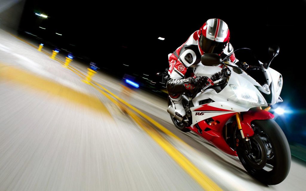 2007 Yamaha Yzfr6 Race Riding Fhd Wallpaper