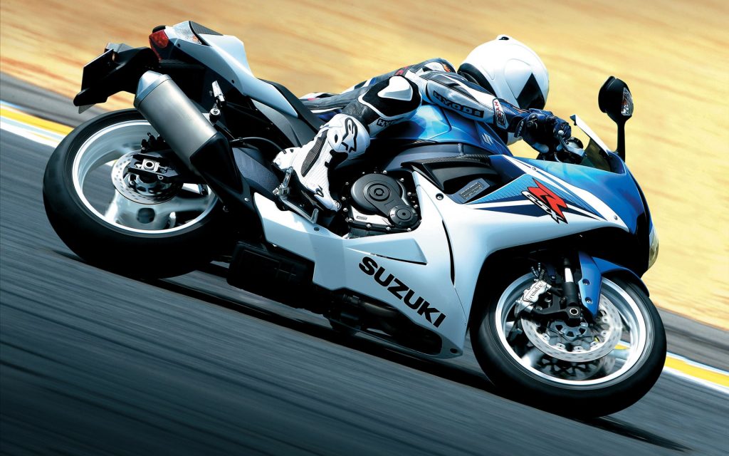 Speedy Sports Bike 2011 Suzuki Gsx R600 Wide Wallp 5136