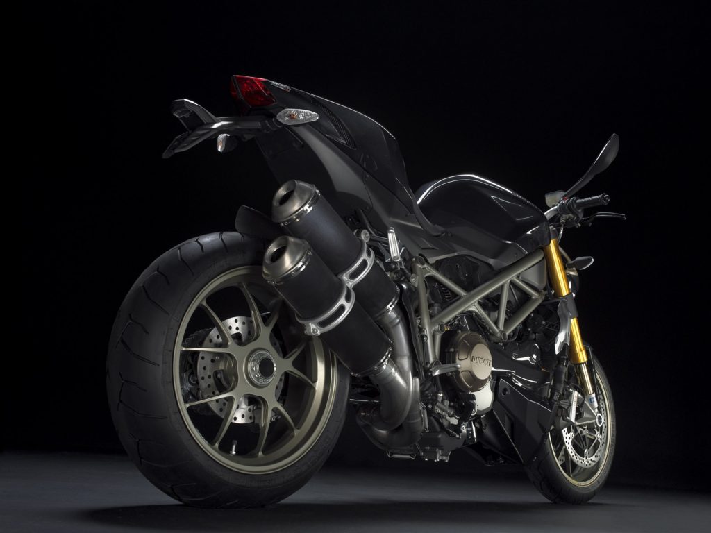 Super Fast Racer Ducati Streetfighter Rear Hd Wallpaper