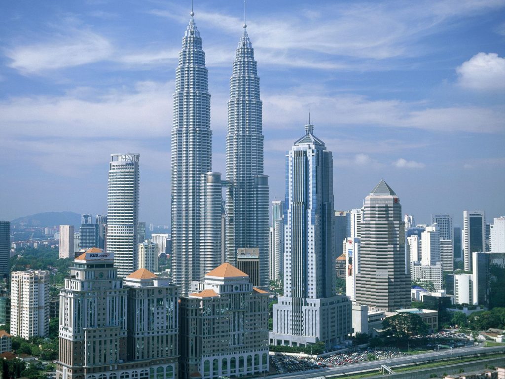 Eyecatching Skycrappers Kuala Lumpur Malaysia Hd Wallpaper