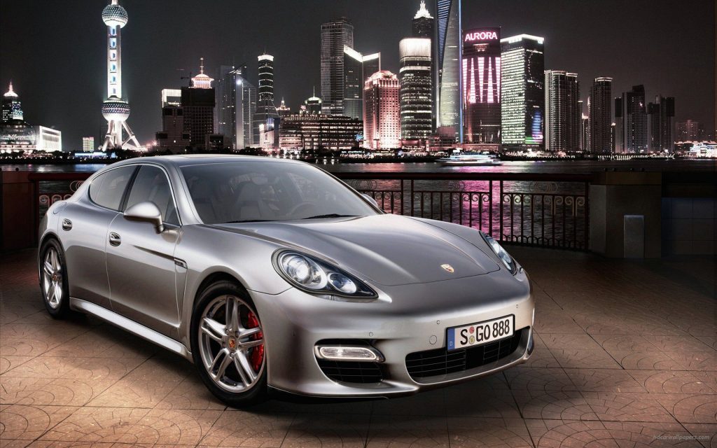 Luxorious Rider 2010 Porsche Panamera 8 Fhd Wallpaper