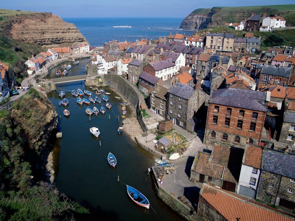 Staithes Near Whitby England Hd Wallpaper