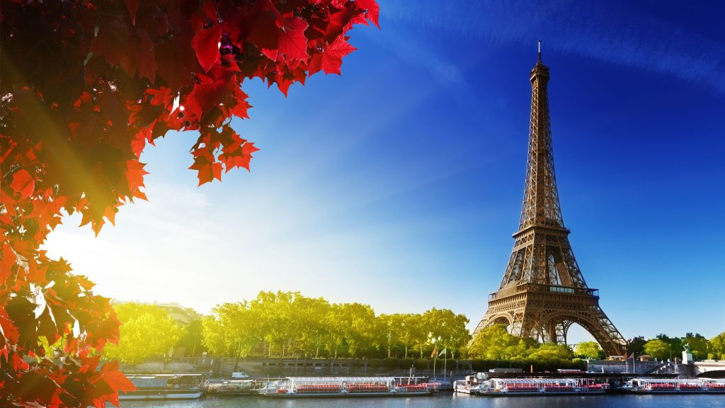 Sunny Afterrnoon At Eiffel Tower 4k Uhd Wallpaper