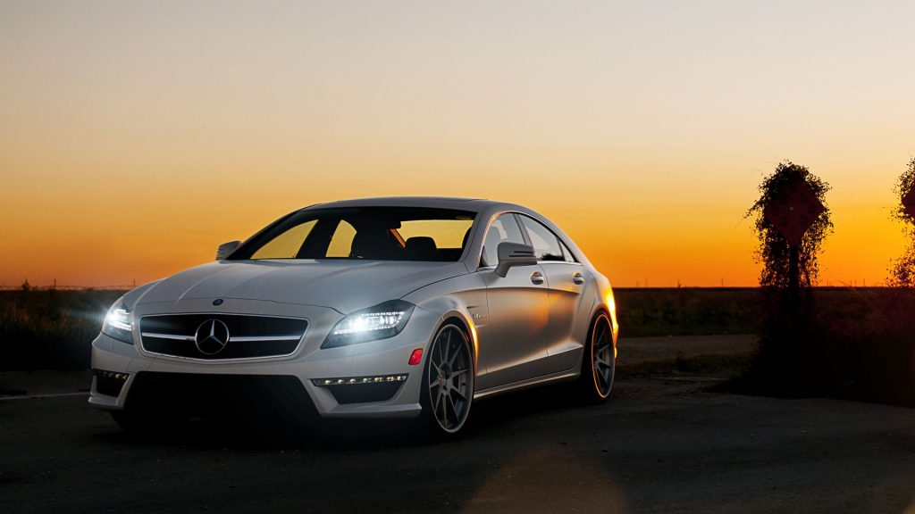 Wonderous Tour Vehicle Mercedes Benz Cls63 Fhd Wallpaper