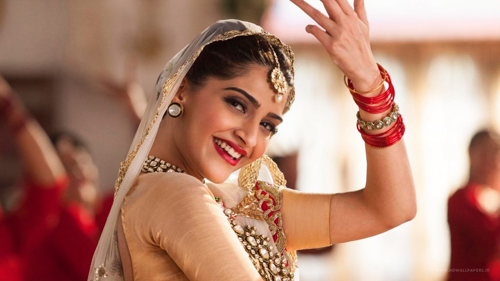 Bollywood Sonam Kapoor Dancing Still 4k Uhd Wallpaper