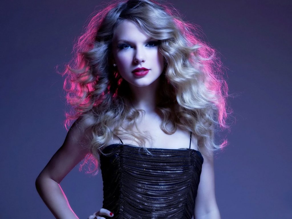 Dazzling Hollywood Taylor Swift Hd Wallpaper