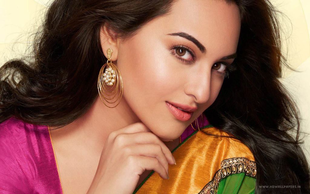 Glowing Sonakshi Sinha In Saree Fhd Wallpaper