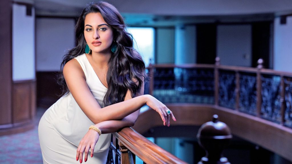 Gorgeous Actress Sonakshi Sinha In White Fhd Wallpaper