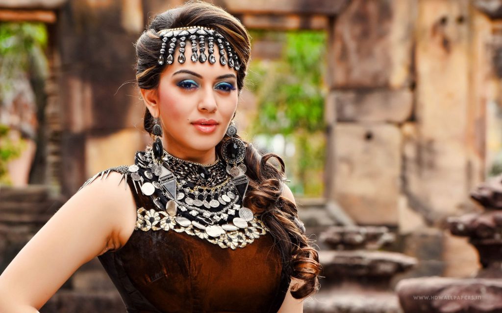 Hansika As Princess In Puli Fhd Wallpaper