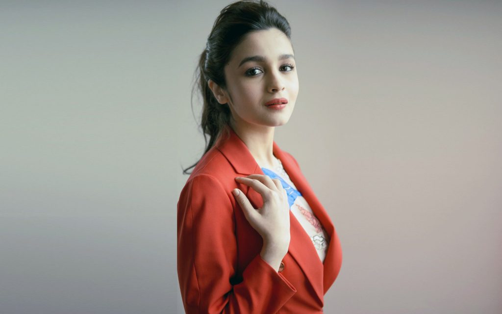 Stylish Alia Bhatt In Red Fhd Wallpaper